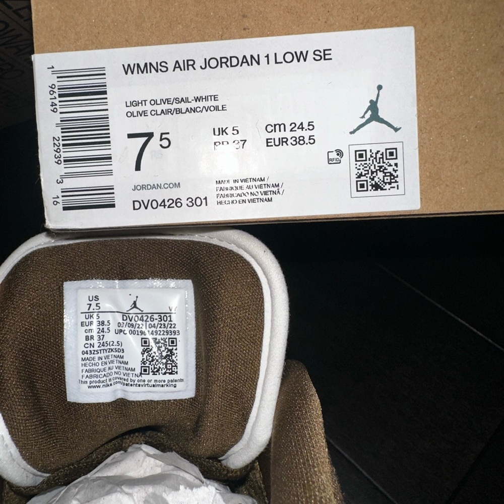 Jordan WMNS Air Jordan 1 Low SE - Light Olive and White - Picture 2 of 5